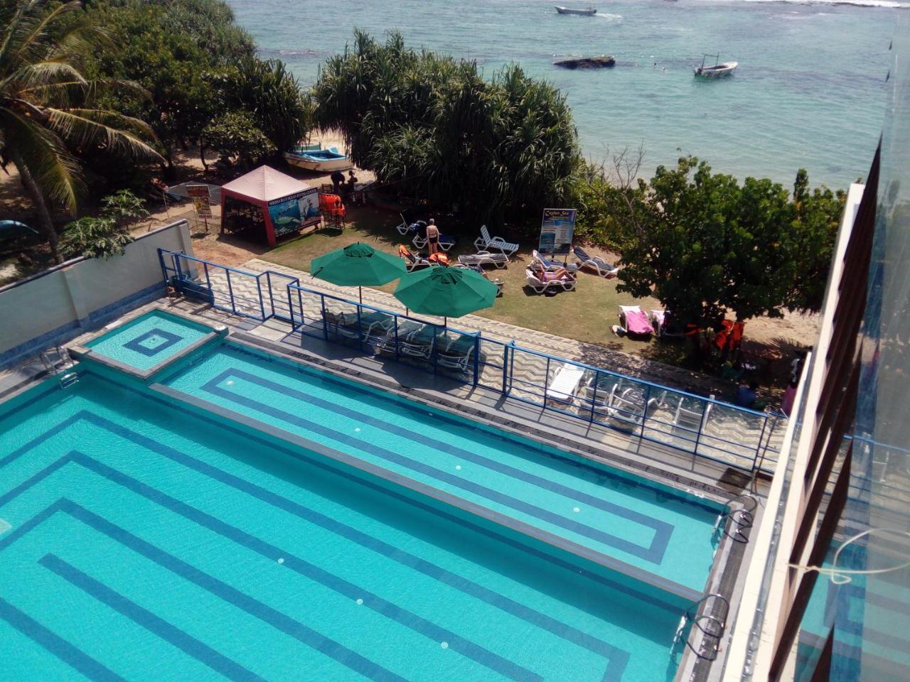 Paradise Beach Resort & Diving School Мірісса Екстер'єр фото