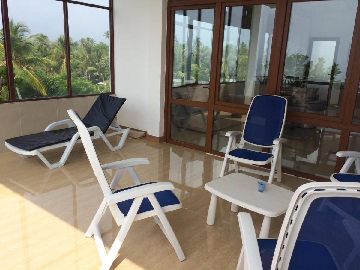 Paradise Beach Resort & Diving School Мірісса Екстер'єр фото